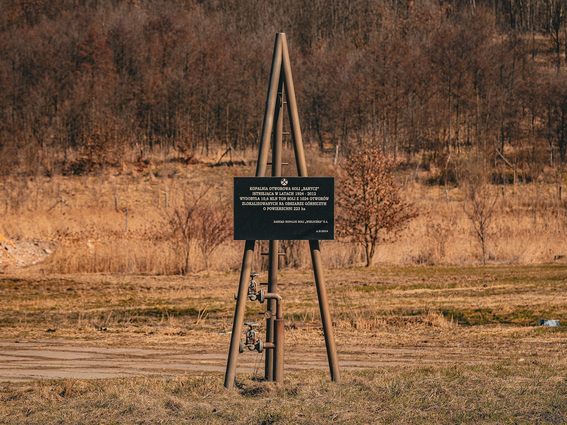 Monument of technology commemorating the Barycz solution salt mine.